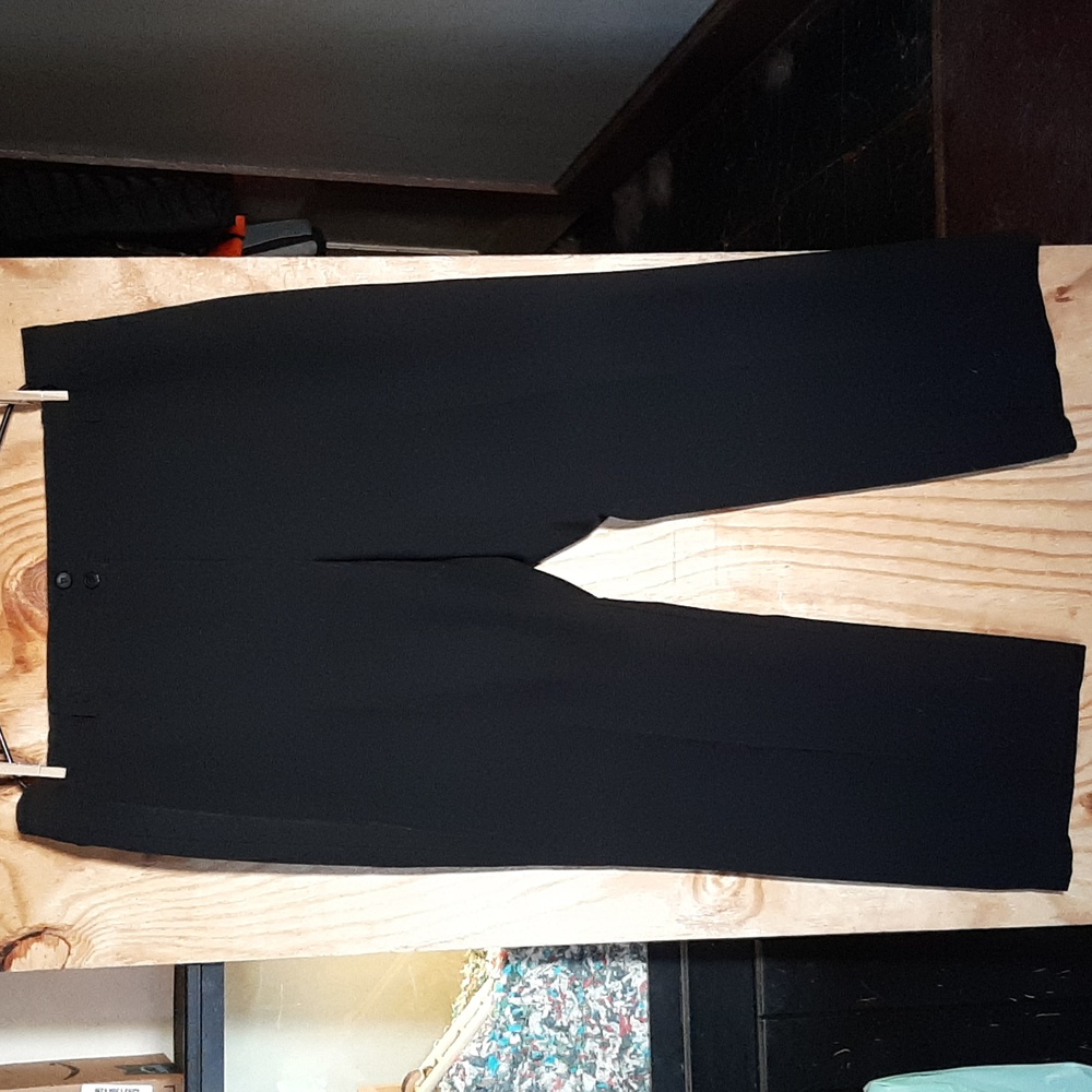 Studio 253, 22W, Black dress pants.